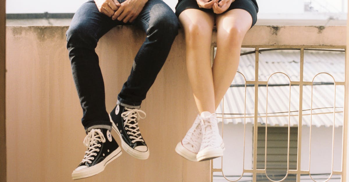 découvrez les secrets d'une relation épanouissante avec notre guide sur la vie de couple. explorez des conseils sur la communication, la confiance et l'amour pour renforcer vos liens et vivre une harmonie durable.