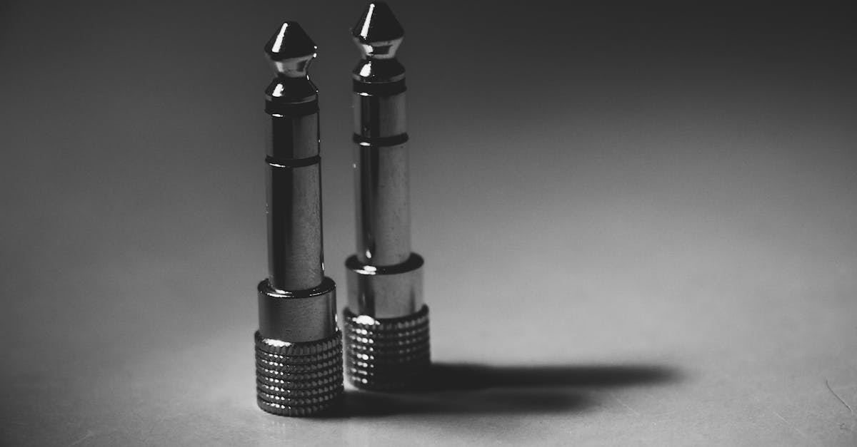 découvrez tout ce que vous devez savoir sur les plugs anaux : usages, conseils de sécurité, choix des matériaux et astuces pour une expérience agréable et en toute confiance.