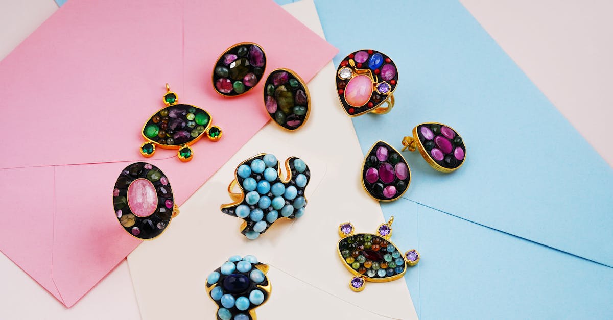 découvrez notre collection unique de bijoux raffinés pour sublimer votre style. colliers, bagues, bracelets et boucles d'oreilles artisanaux à prix abordables. offrez ou faites-vous plaisir avec des accessoires élégants et intemporels.