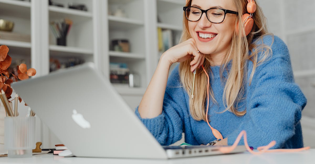 découvrez les sextoys connectés : des accessoires innovants qui allient technologie et plaisir pour une expérience sexuelle interactive, en solo ou en couple. explorez notre sélection pour vivre des sensations inédites, même à distance.