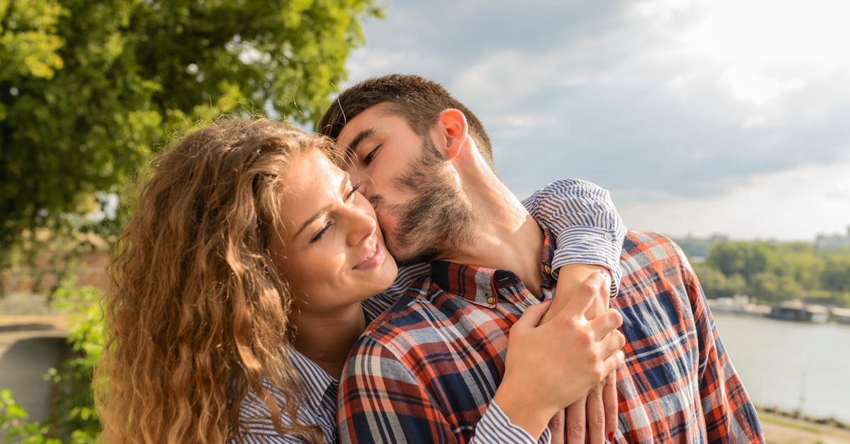 découvrez tout sur la vie de couple : conseils pour renforcer votre relation, gérer les défis du quotidien et cultiver l'amour au fil du temps. astuces, témoignages et expertises pour une vie à deux épanouie.