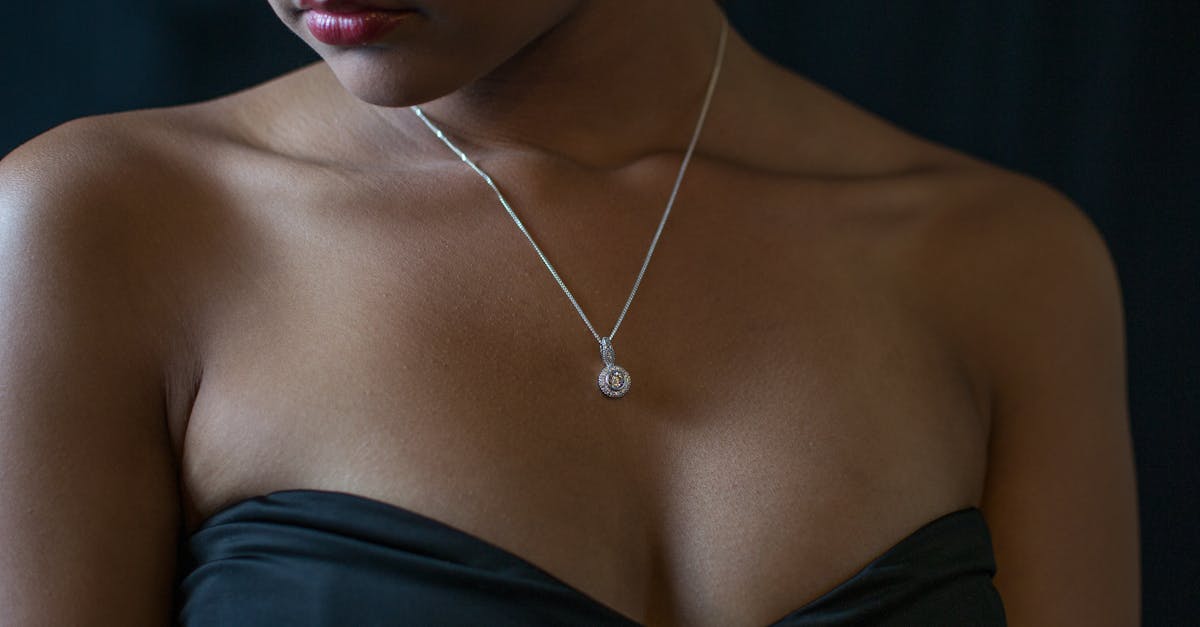 découvrez notre sélection d’accessoires intimes conçus pour sublimer vos moments de complicité et d’évasion. discrétion, qualité et plaisir assurés.