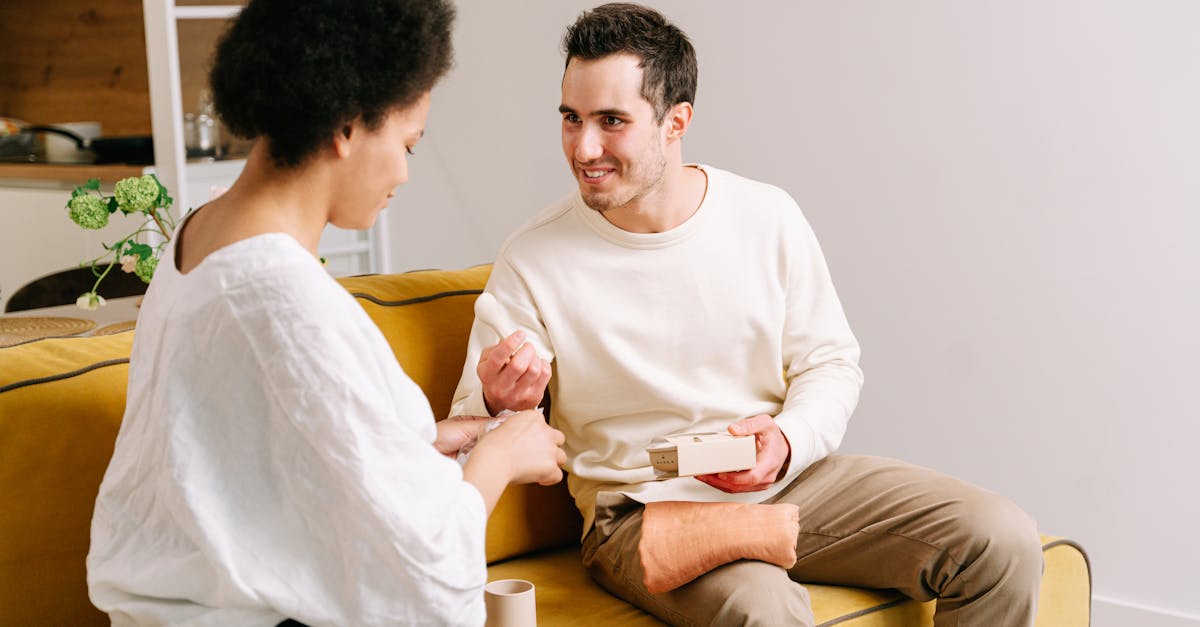 découvrez une sélection d’intimate toys pour explorer de nouveaux plaisirs, seul(e) ou en couple. produits de qualité, discrets et sécurisés pour une expérience intime et épanouissante.
