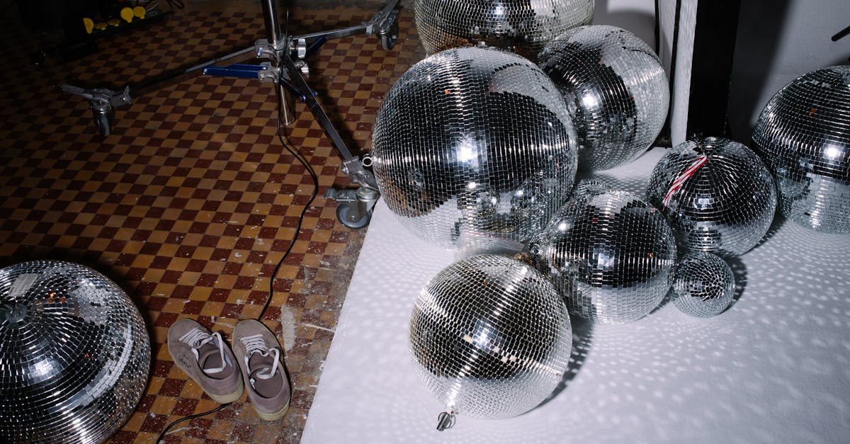 découvrez les boules de kegel, un accessoire efficace pour renforcer le plancher pelvien, améliorer la tonicité musculaire intime et accroître la confiance en soi. idéal pour le bien-être féminin et la santé sexuelle.