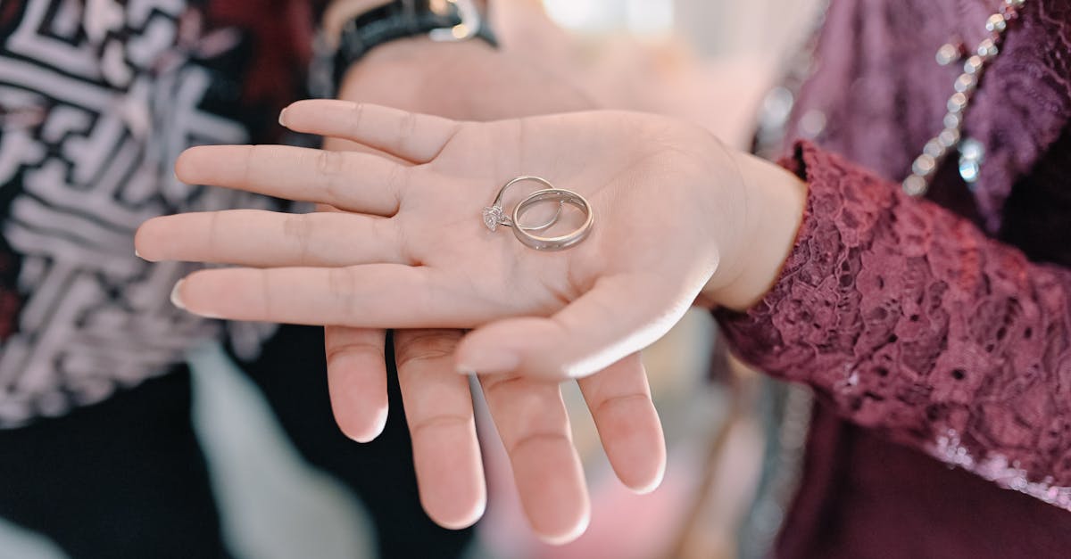découvrez une sélection d’accessoires intimes pour homme, alliant confort, élégance et discrétion. trouvez les produits adaptés à vos besoins pour sublimer votre intimité et votre bien-être au quotidien.