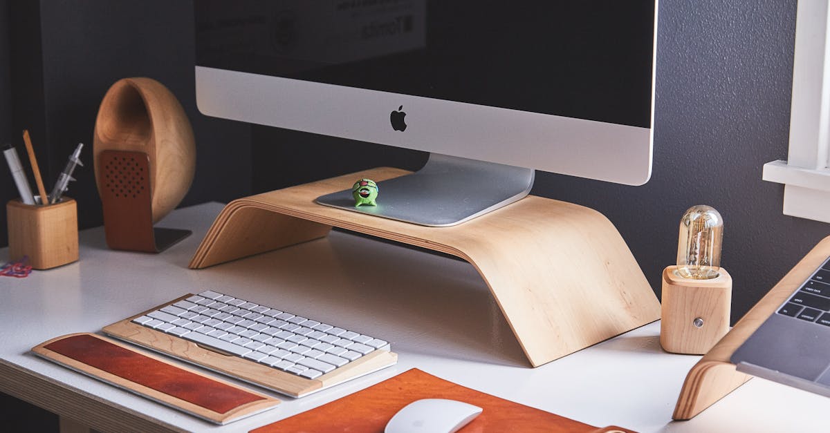 découvrez notre collection d’accessoires bdsm minimalistes : élégance, discrétion et qualité pour des expériences sensuelles raffinées. idéal pour les amateurs de simplicité et de design épuré.