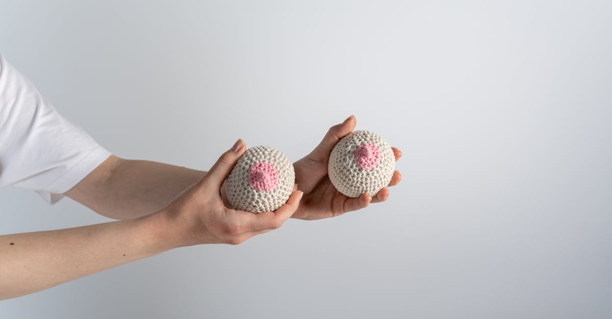 découvrez l'importance de la stimulation sensorielle, ses bienfaits pour le développement, et des idées d'activités adaptées pour éveiller les sens chez les enfants et les adultes.