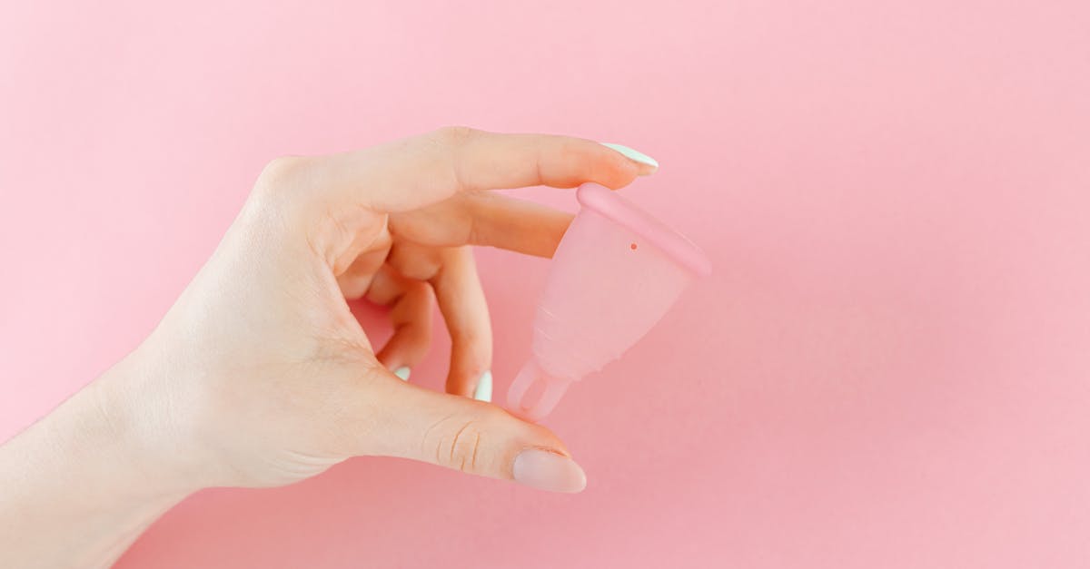découvrez notre sélection de godemichets en silicone, des sextoys sûrs, durables et réalistes pour des plaisirs intimes variés. profitez d'une stimulation confortable et hygiénique grâce à leur matière douce et flexible.